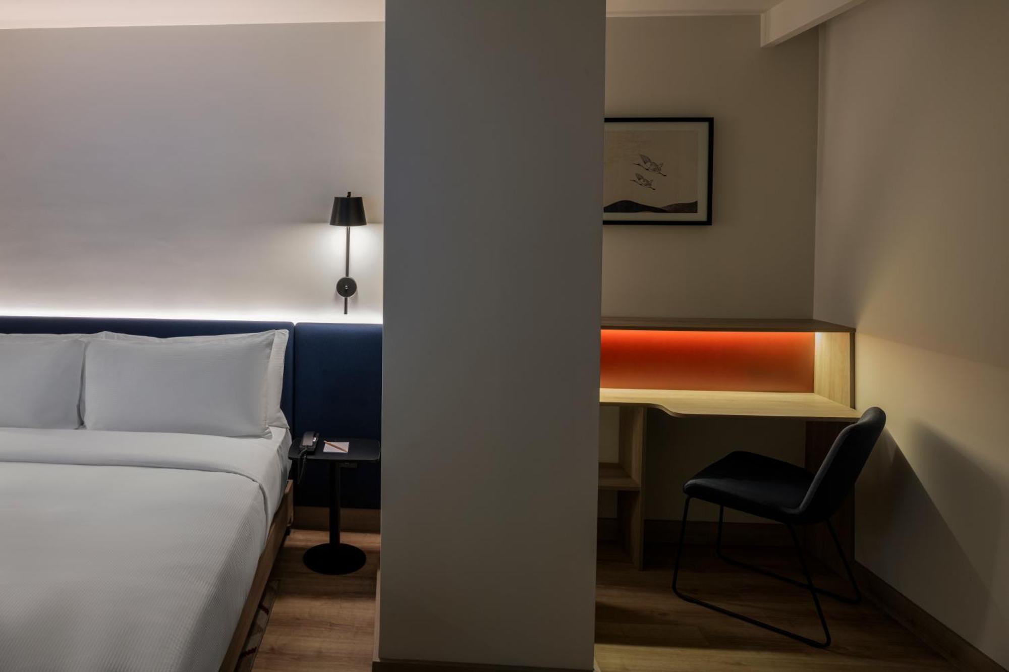 Hampton By Hilton Istanbul Merter Exterior foto