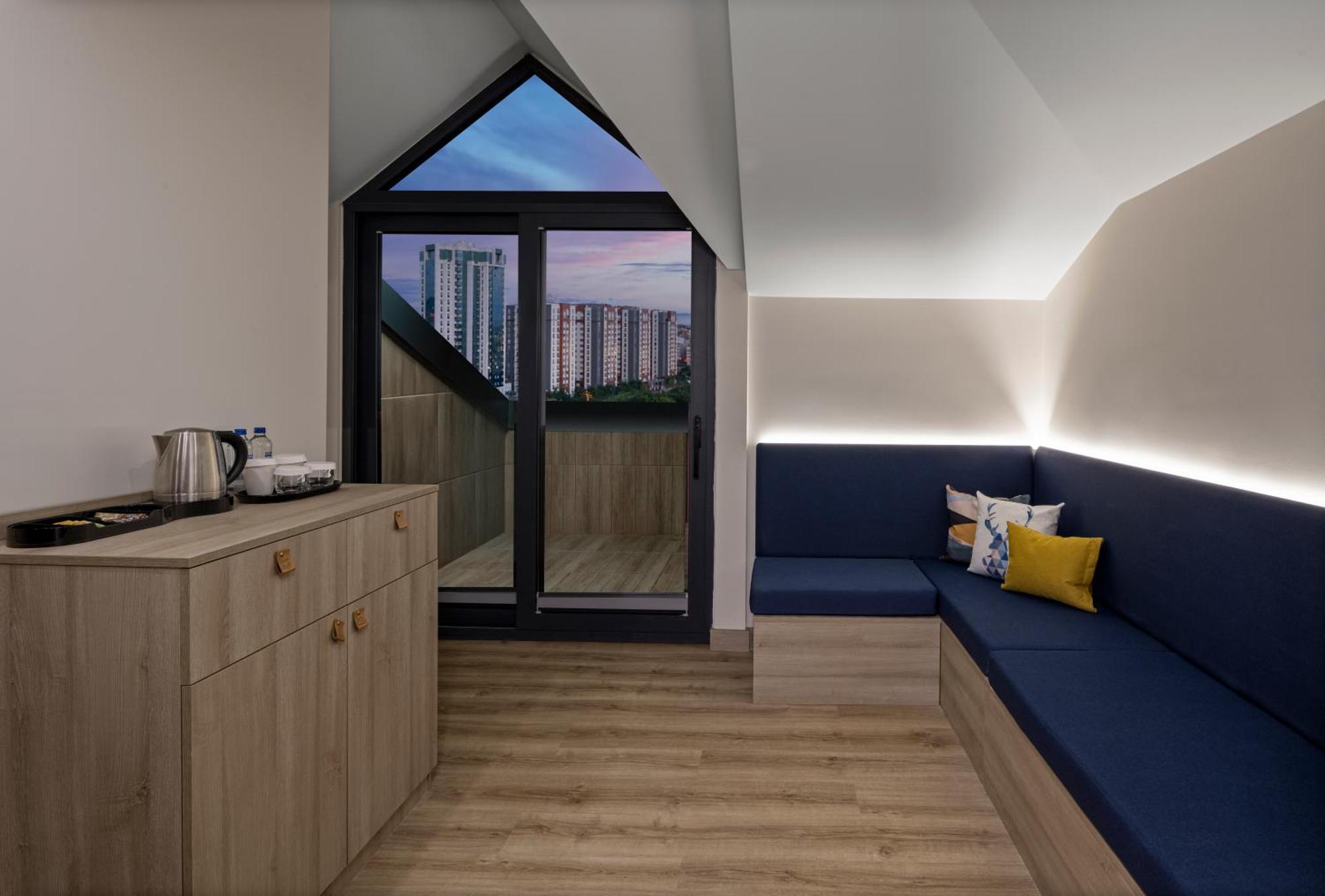 Hampton By Hilton Istanbul Merter Exterior foto