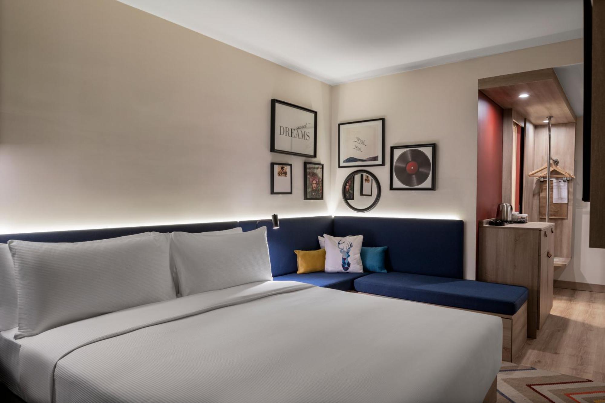 Hampton By Hilton Istanbul Merter Exterior foto