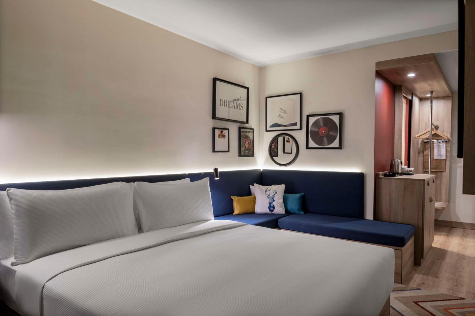 Hampton By Hilton Istanbul Merter Exterior foto
