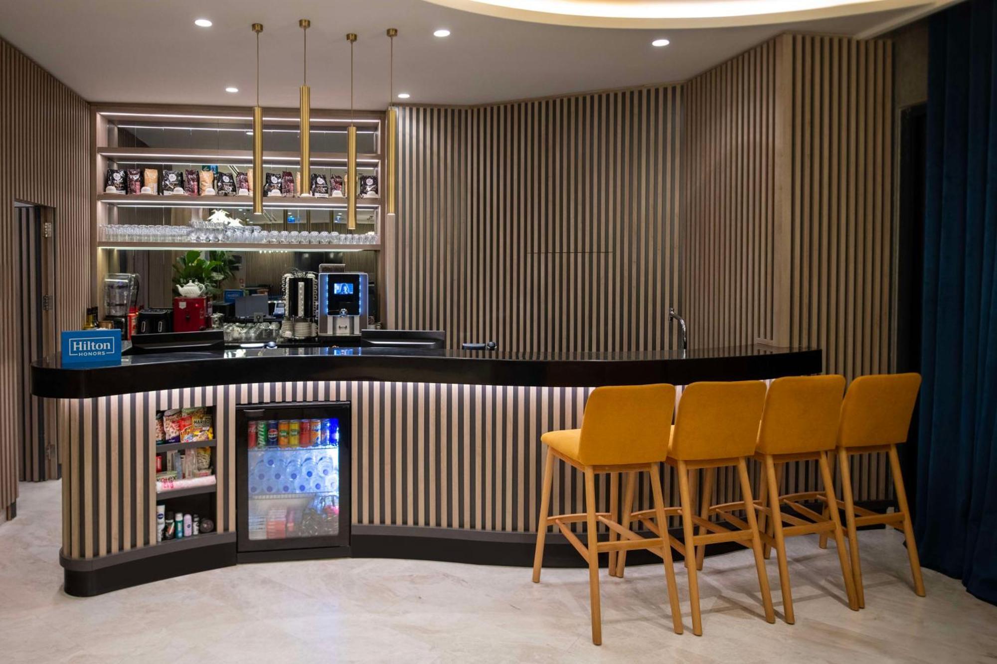 Hampton By Hilton Istanbul Merter Exterior foto